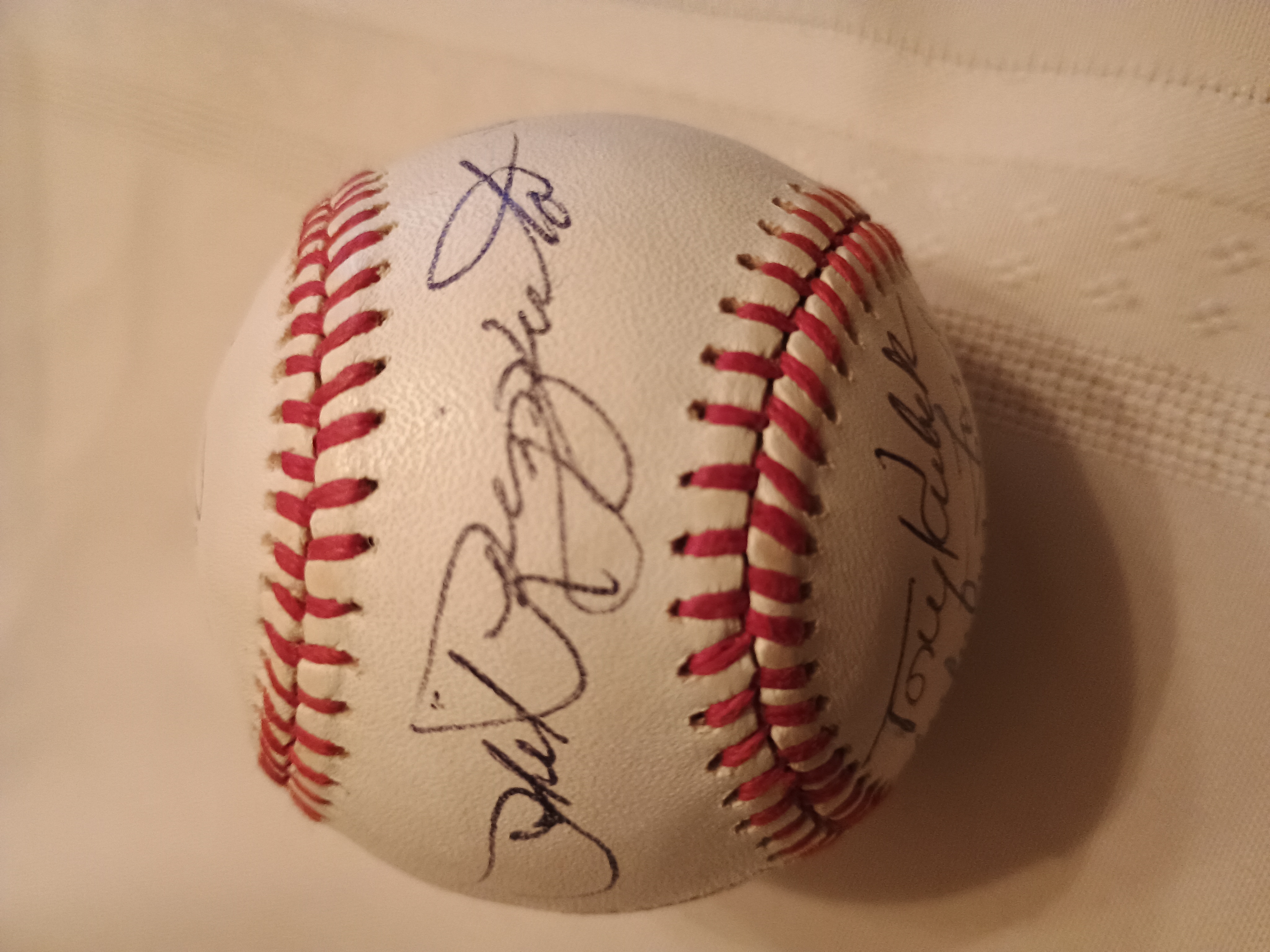 Yankees Ball #1 (13 signatures)